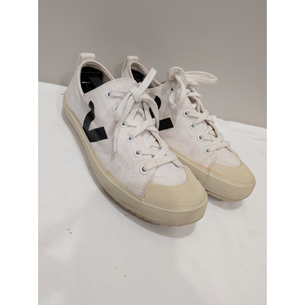 Veja Nova Shoes Women's US 7 White Canvas Low Top Lace Up Sneakers
